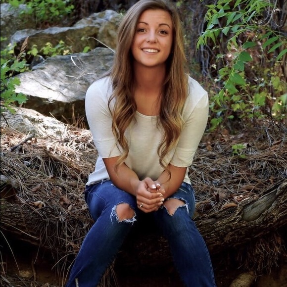 Meet your Posher, Taylor - Picture 1 of 1